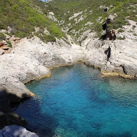Family Friendly House With A Swimming Pool Talez, - 8850 Prázdninový dům Vis
