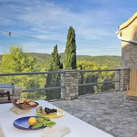 Family Friendly House With A Swimming Pool Talez, - 8850 Vis